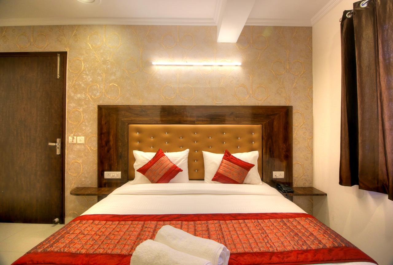 Airport Hotel Ark Of Avalon Nueva Delhi Exterior foto